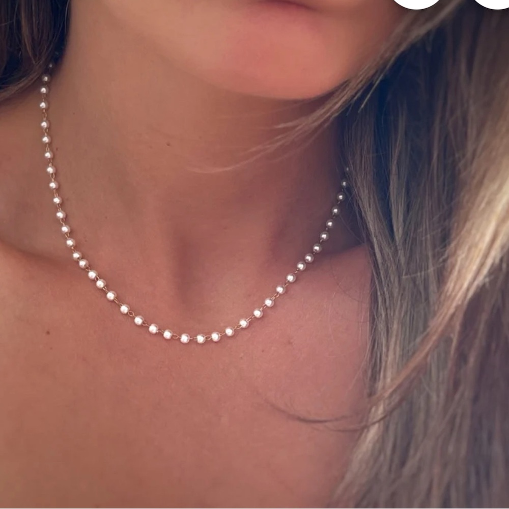 Elegant Pearl Choker Necklace
